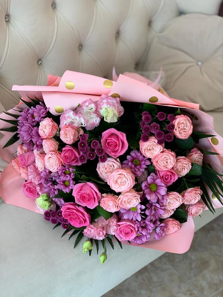 Букет цветов из: Хризантемы, Розы и Лизиантусы в Правдинском