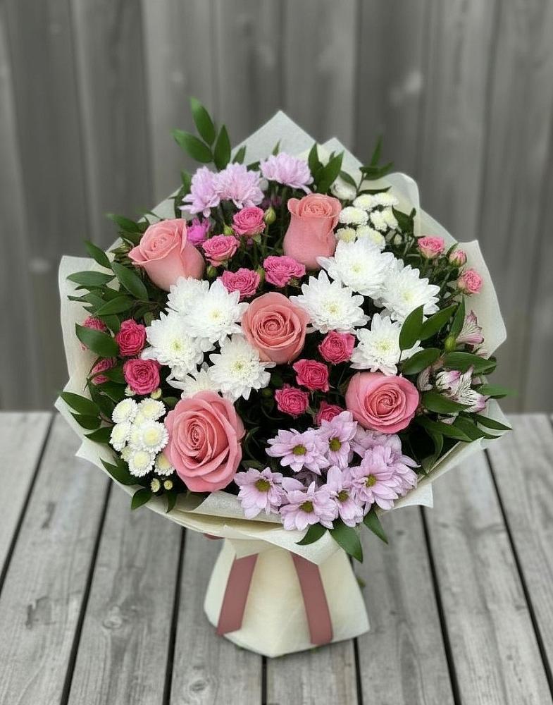 Букет цветов из: Альстромерии, Гвоздики, Розы и Хризантемы в Правдинском