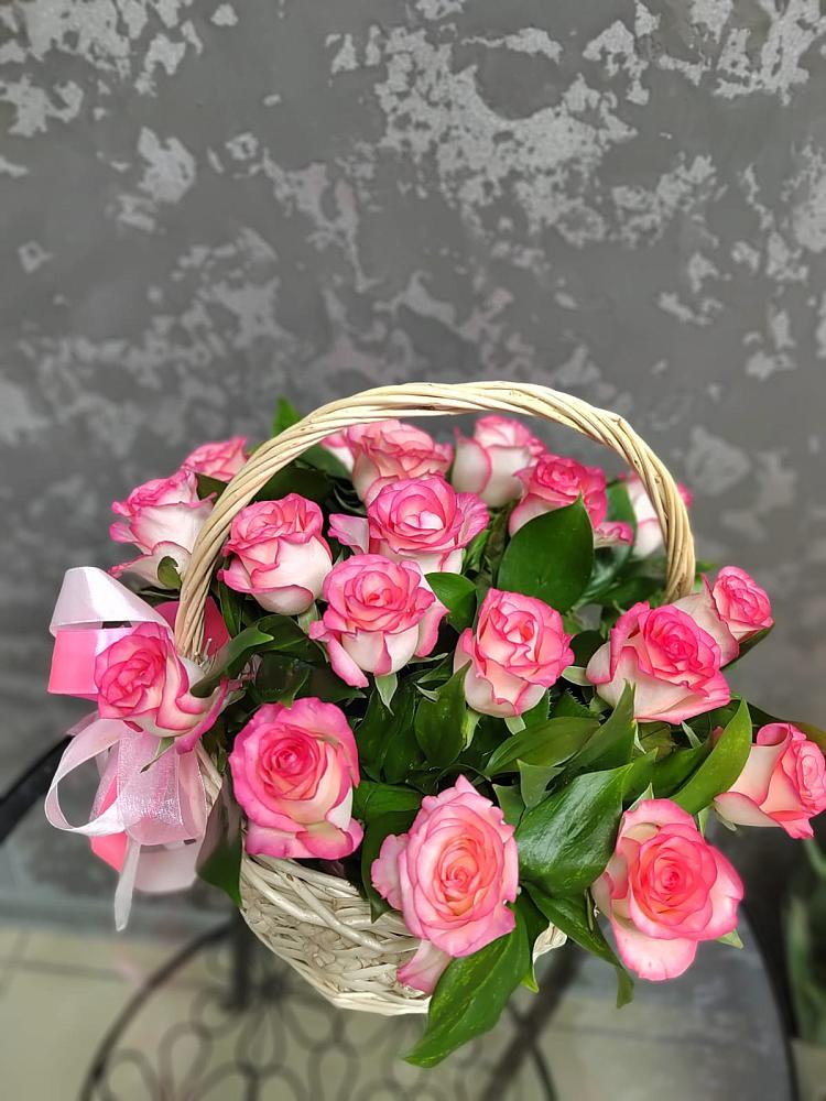 Цветочная композиция из Розы в корзине в Правдинском