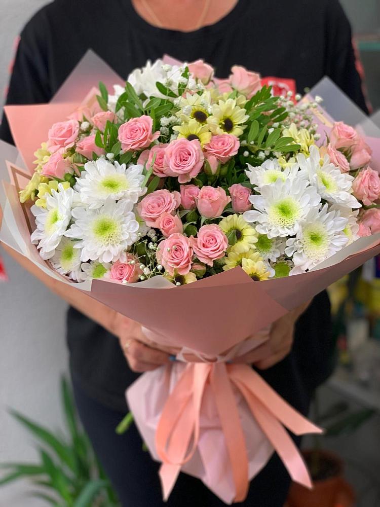 Букет цветов из: Розы и Хризантемы в Правдинском