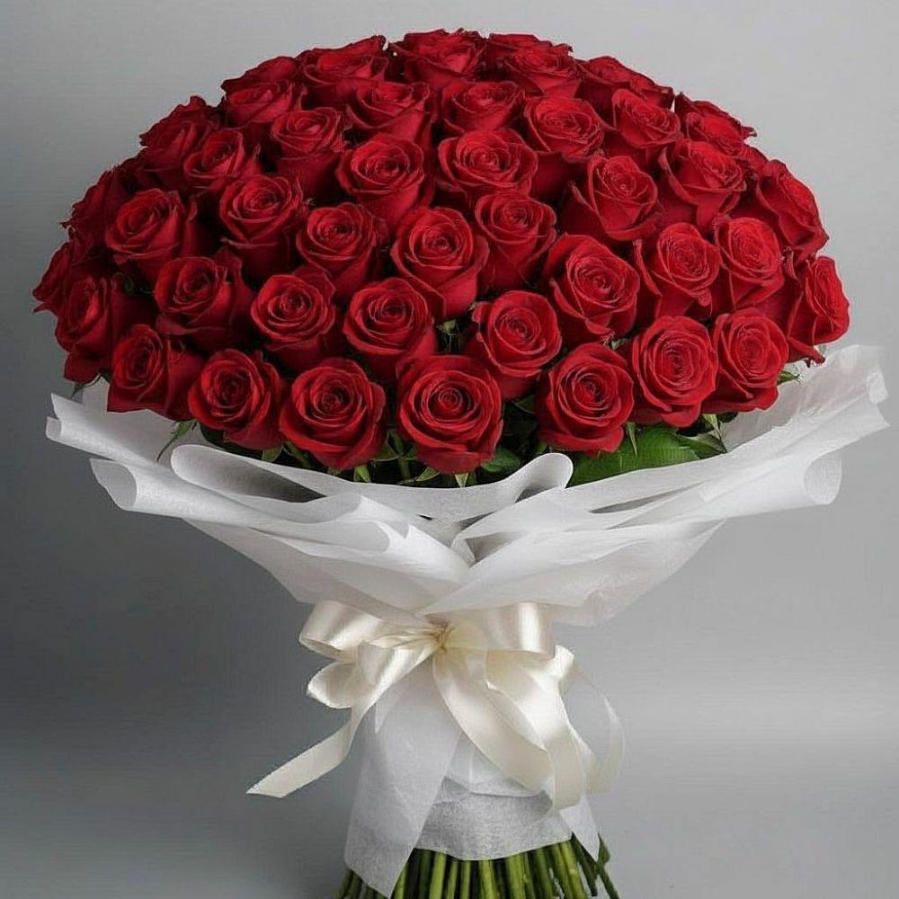 Букет 101 Красная роза Блэк Мэджик в Правдинском