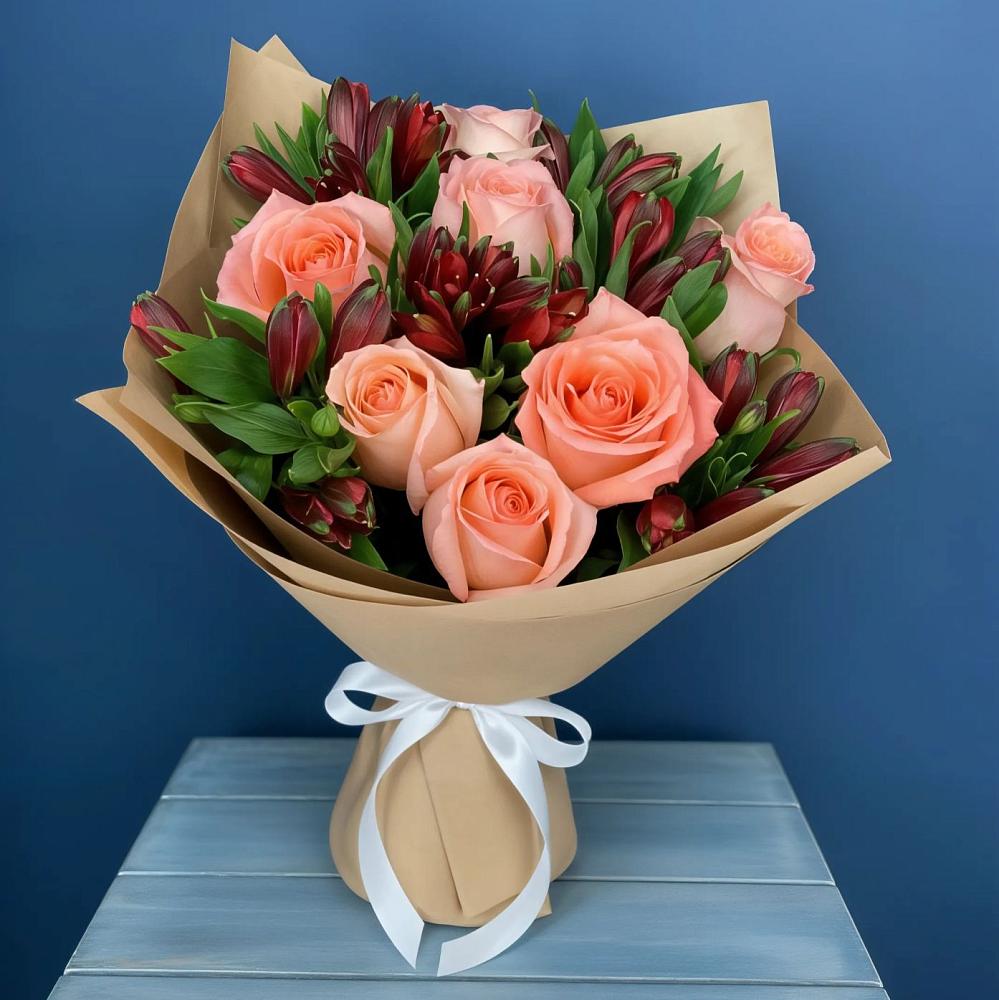 Букет цветов из: Розы и Альстромерии в Правдинском