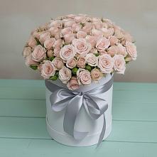 Цветочная композиция из Розы в шляпной коробке в Правдинском