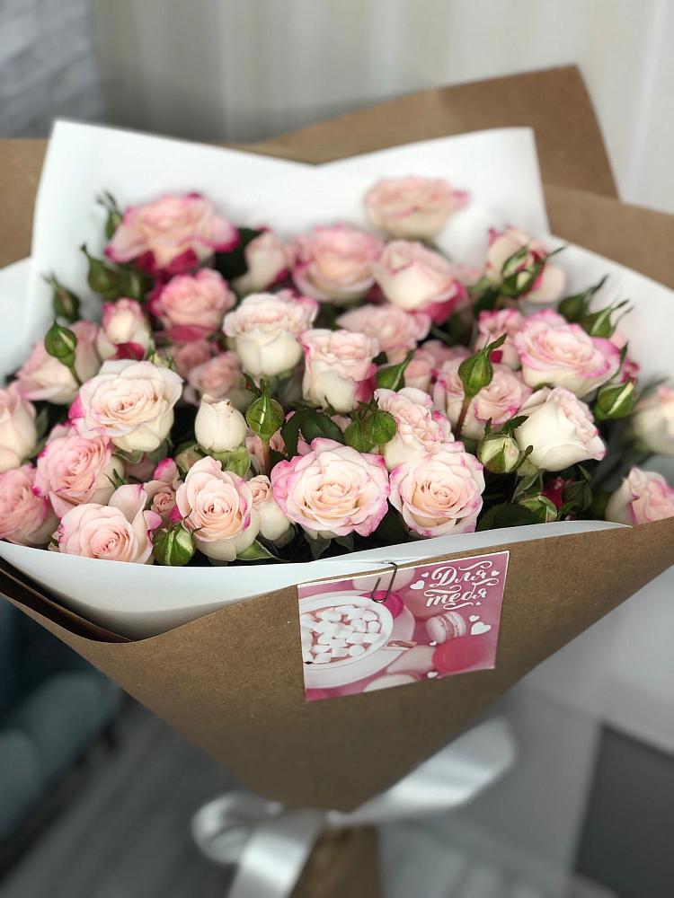 Букет цветов из: Розы в Правдинском