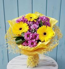Букет цветов из:  Хризантемы и Герберы в Правдинском