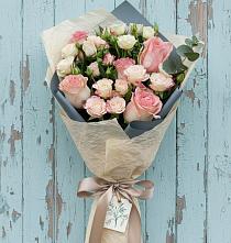 Букет цветов из:  Розы #REPLACE_PRED# Правдинском