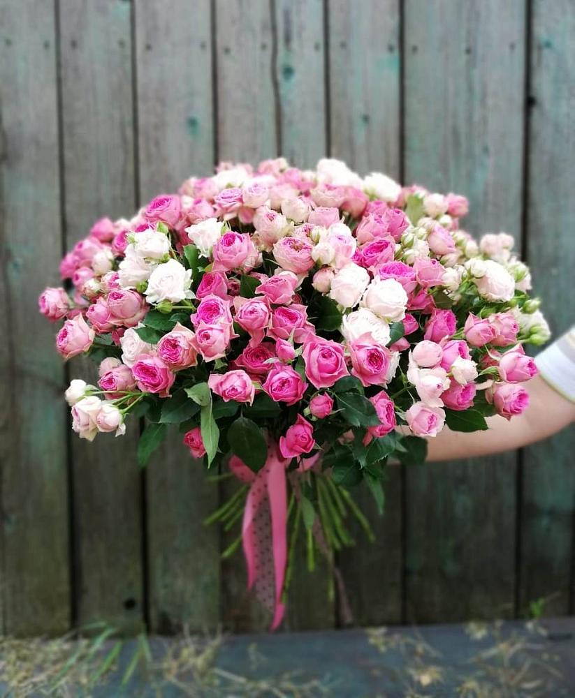 Букет Розовые кустовые розы Натали и Лав Лидия в Правдинском