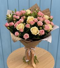 Букет цветов из:  Розы в Правдинском