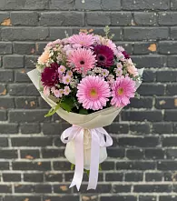 Букет цветов из:  Герберы и Хризантемы #REPLACE_PRED# Правдинском