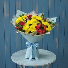 Букет цветов из:  Альстромерии и Хризантемы в Правдинском