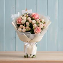 Букет цветов из:  Розы #REPLACE_PRED# Правдинском
