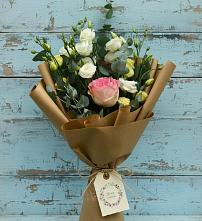 Букет цветов из:  Розы и Лизиантусы #REPLACE_PRED# Правдинском