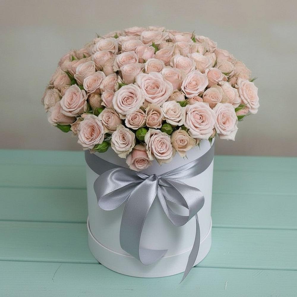 Цветочная композиция из Розы в шляпной коробке в Правдинском